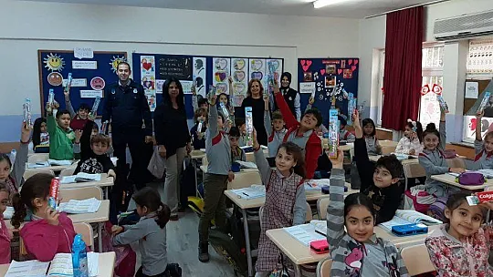 12 Bin 500 Öğrenciye Diş Fırçası ve Macunu Dağıtılıyor