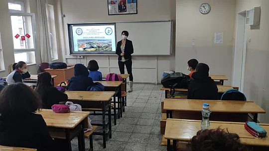 Ortaokul öğrencilerine suyun döngüsü anlatıldı