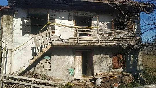 Ahşap evde çıkan yangında 1 kişi öldü