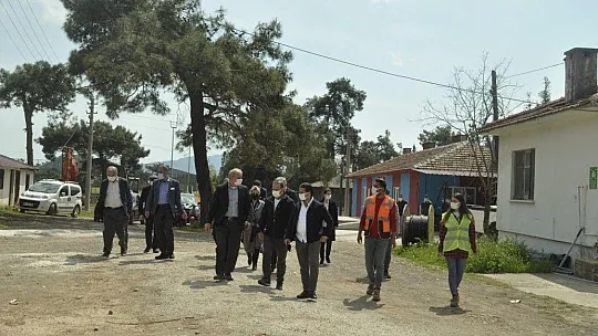 AK Parti İl Yönetimi hastane inşaatında incelemelerde bulundu