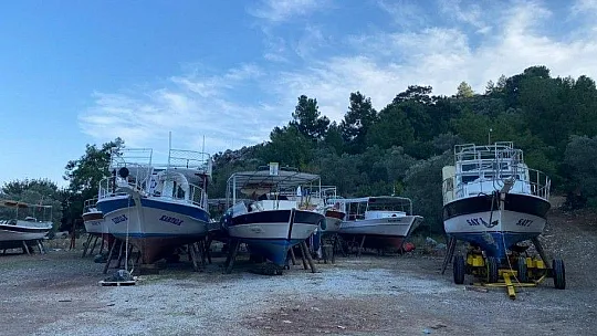 AK Parti Marmaris ilçe yönetimi teknecilere çekek yeri buldu