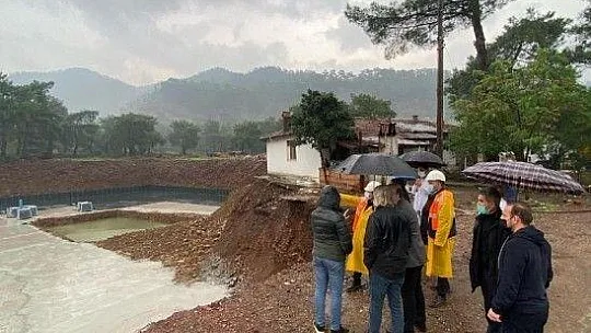 AK Parti Marmaris ilçe yönetimi yeni yapılacak olan hastane inşaatında incelemelerde bulundu