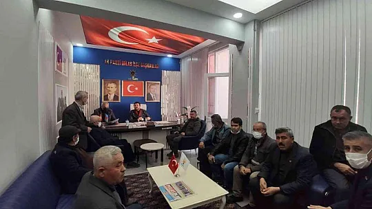 AK Parti'nin 'Halk Günü' yoğun geçiyor