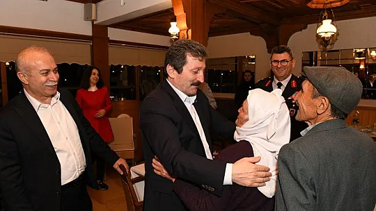 Vali Tavlı, şehit aileleri ve gaziler ile tek tek ilgilendi
