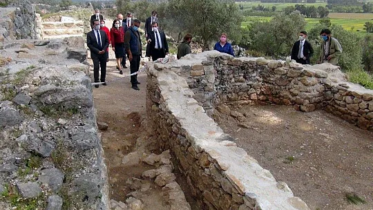 Akyaka Kalesi 7 ayda gün yüzüne çıktı
