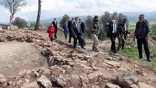 Akyaka Kalesi 7 ayda gün yüzüne çıktı