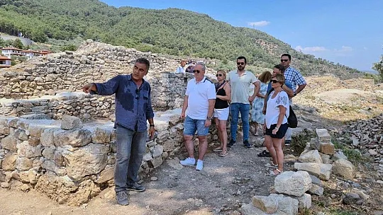 Akyaka Kalesi'nin ilk ünlü konuğu