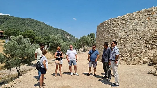 Akyaka Kalesi'nin ilk ünlü konuğu