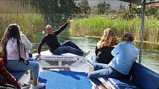Akyaka sevdalıları Azmak dip temizliği yaptı