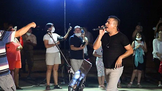 Ali Tunç'tan muhteşem konser