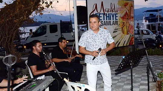 Müzikli Fethiye Akşamları Ali Tunç ile devam etti