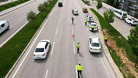 Antalya - Muğla karayolunda bayram yoğunluğu başladı