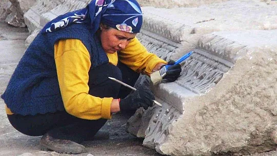 Antik dönemin en geniş caddesi ayağa kaldırılıyor