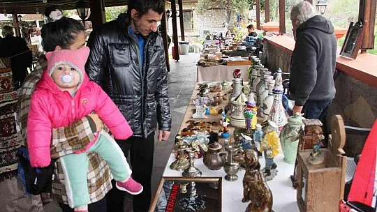 Antika pazarında tarihe yolculuk
