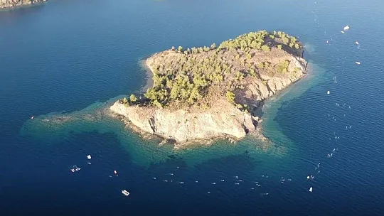 AQUAMASTERS YÜZME ŞAMPİYONASININ İLK GÜNÜ TAMAMLANDI