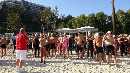 AQUAMASTERS YÜZME ŞAMPİYONASININ İLK GÜNÜ TAMAMLANDI