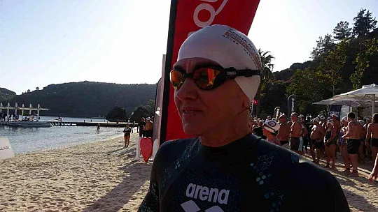 AQUAMASTERS YÜZME ŞAMPİYONASININ İLK GÜNÜ TAMAMLANDI