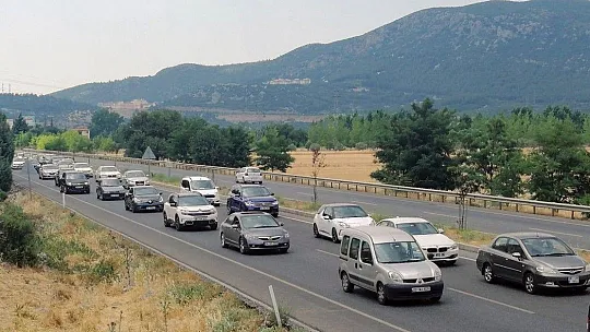 Araç kuyruğunun bir ucu Aydın'da, bir ucu Muğla'da