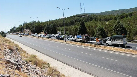 Araç kuyruğunun önü arkası yok
