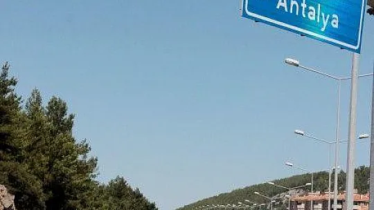Araç kuyruğunun önü arkası yok