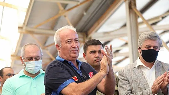 Ateş savaşçıları evlerine alkışlarla uğurladı