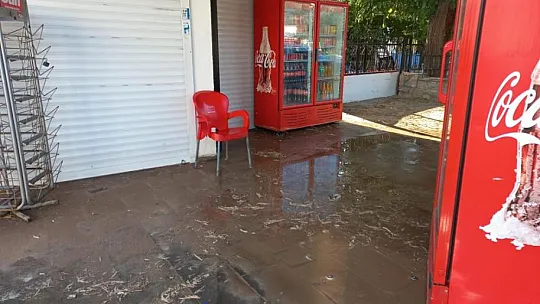 Ana İsale Hattı Patladı