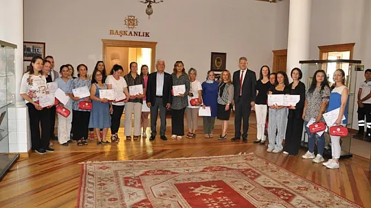 Kurslarını Tamamlayan Vatandaşlara Sertifikaları Verildi