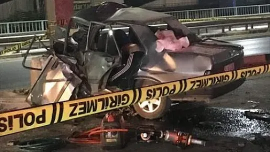 Güreşçilerin olduğu otomobil kaza yaptı: 4 ölü 1 ağır yaralı