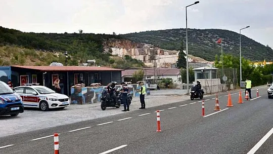 Jandarma hem eğitti, hem denetledi