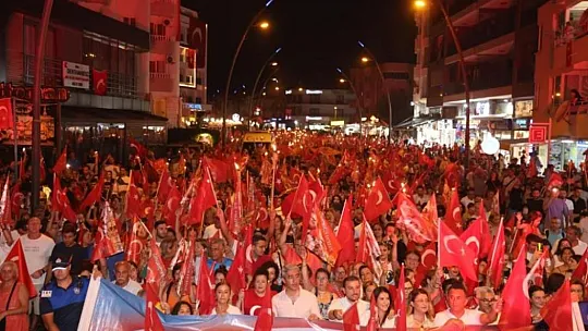 Marmarisliler konserde coştu