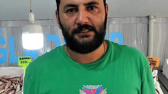 Taze Balıklar Tezgahlardaki Yerini Aldı