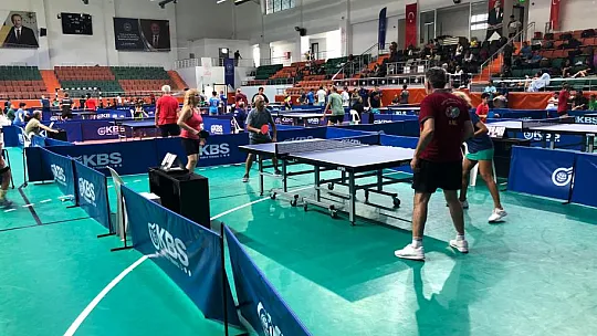 Masa Tenisi Zafer Kupası sahiplerini buldu