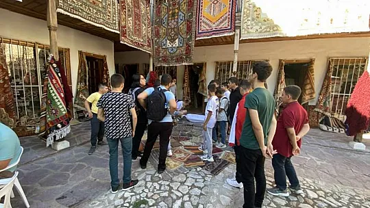 İmam Hatip Lisesi öğrencilerine kültür gezisi
