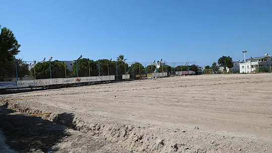 Turgutreis futbol sahası yenileniyor