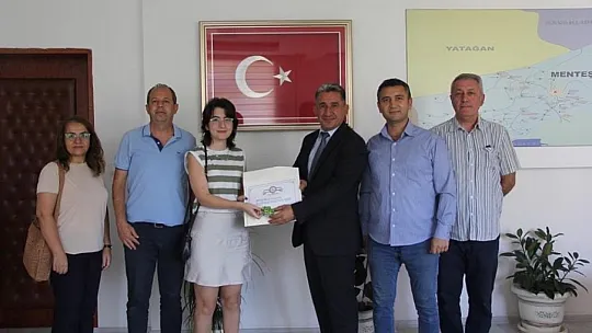 2023 YKS'de Dereceye Giren Öğrenci Ödüllendirildi