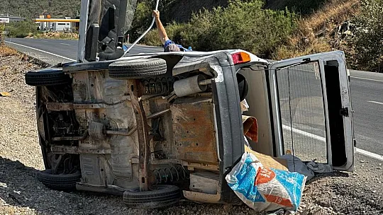 Yan yatan otomobilden yara almadan kurtuldular
