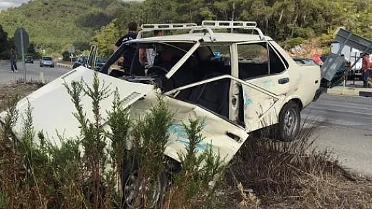 Fethiye'de trafik kazası, 2 yaralı