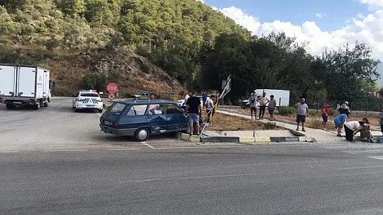 Fethiye'de trafik kazası, 2 yaralı
