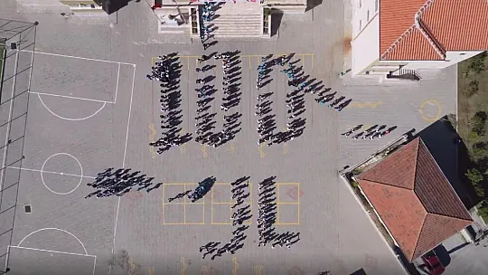 Öğrencilerden 100. Yıl Koreografisi