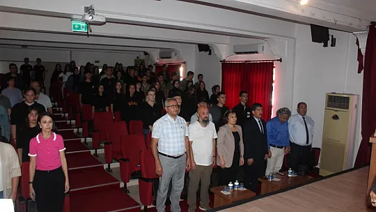 'Cumhuriyet ve Atatürk' paneli