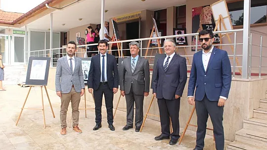 'Cumhuriyet ve Atatürk' paneli