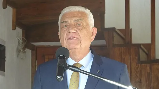 Başkan Gürün dede evini Belediye'ye bağışladı