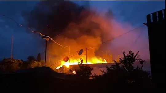 Yangın restoranı küle döndürdü