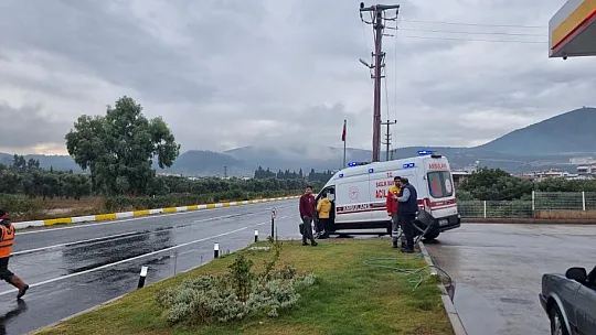 Kaza böyle geldi, araçlar yolda metrelerce kaydı