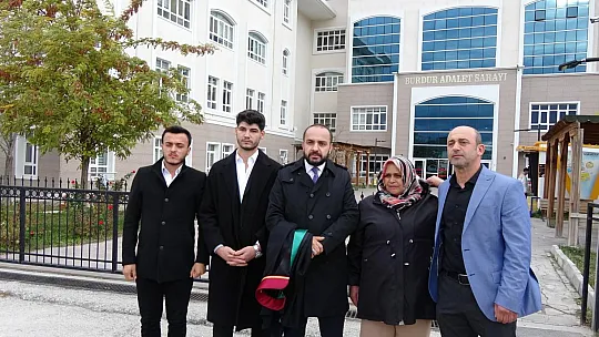 Burdur'da  Kocasını Av Tüfeği İle Öldüren Kadının Yargılanmasına Başlandı
