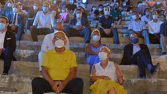 Bakan Ersoy '2021'in yeniden Patara Yılı olarak ilan edilmesinin doğru olacağını düşünüyorum'