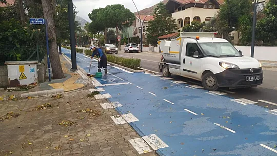Temizlik Ekiplerinden yoğun çalışma