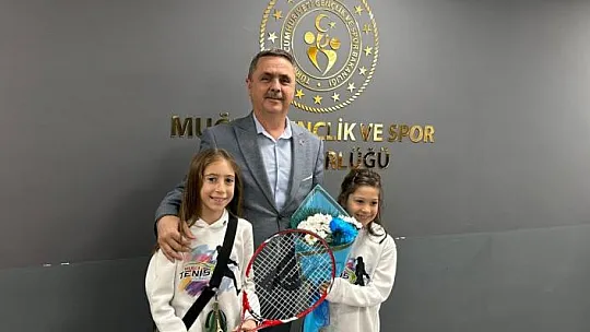 Gençlik Spor Muğla Müdürü şampiyonlarla bir arada