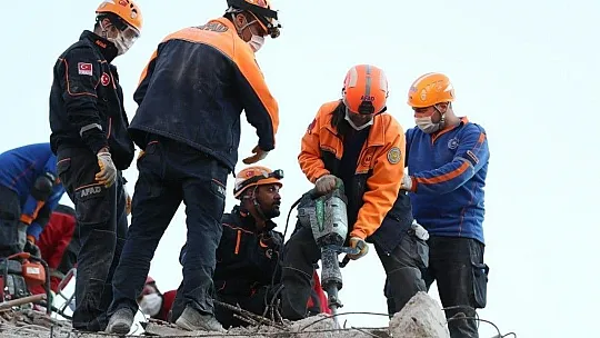 DEPREMDEN MUCİZEVİ KURTULUŞLAR