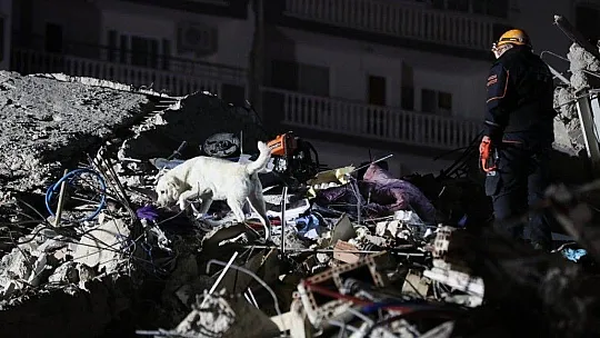 DEPREMDEN MUCİZEVİ KURTULUŞLAR